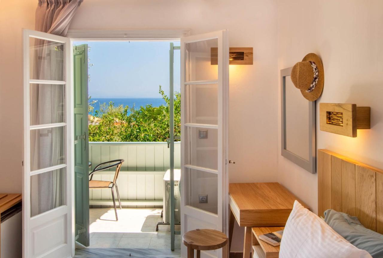 Nefeli Hotel Áyios Nikítas エクステリア 写真