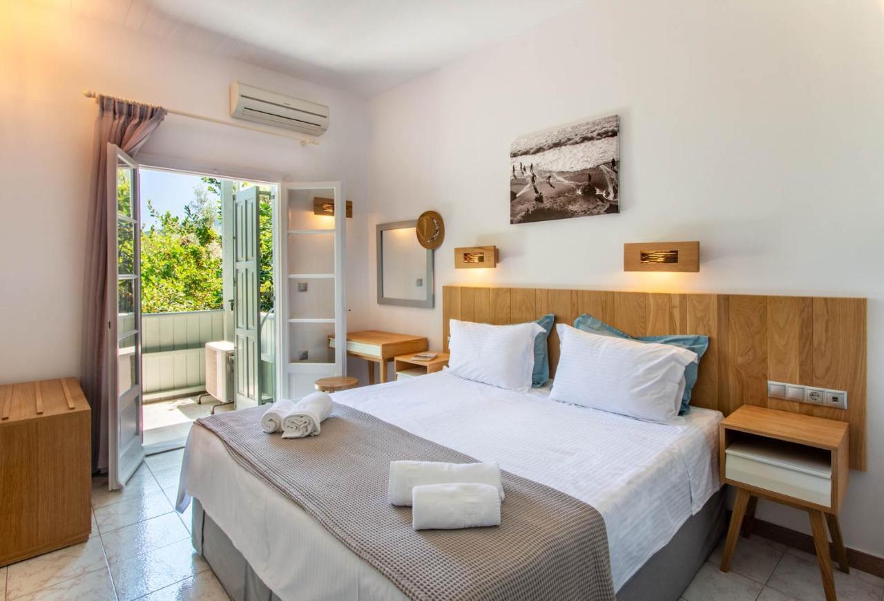 Nefeli Hotel Áyios Nikítas エクステリア 写真