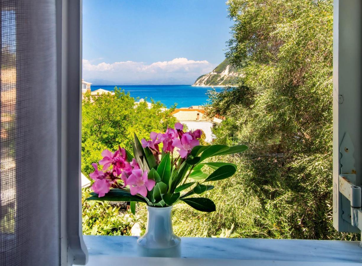 Nefeli Hotel Áyios Nikítas エクステリア 写真